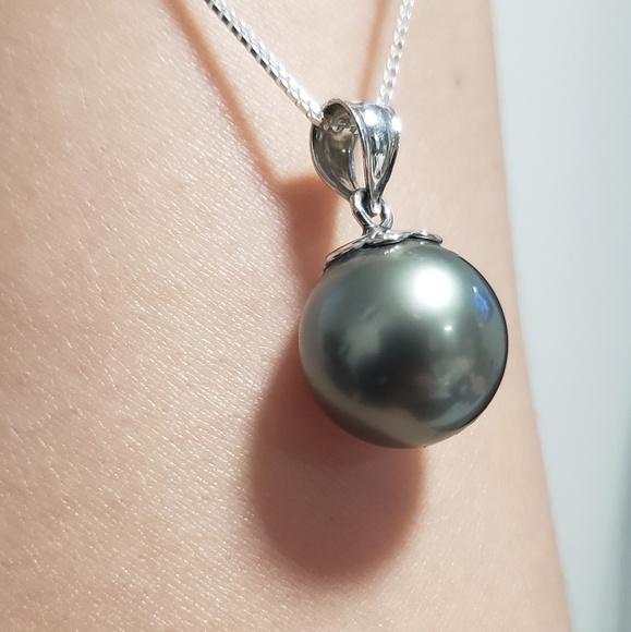 14k tahitian pearl pendant